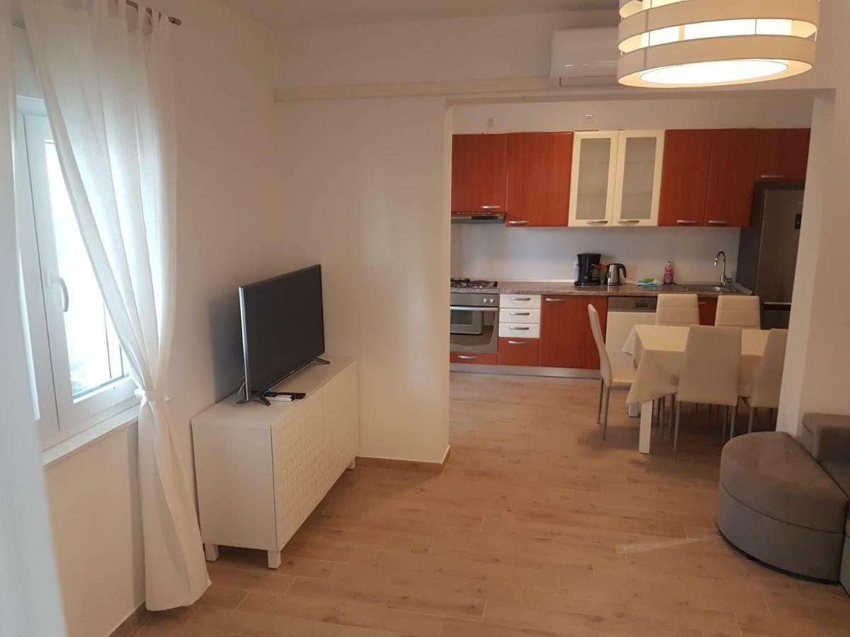 Sea View Apartment With A Huge Terrace Pisak Extérieur photo