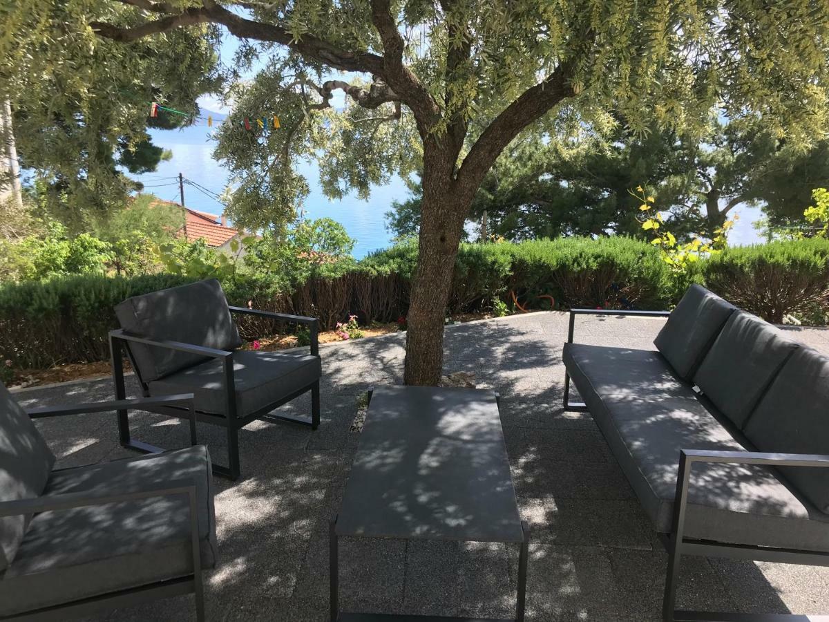 Sea View Apartment With A Huge Terrace Pisak Extérieur photo